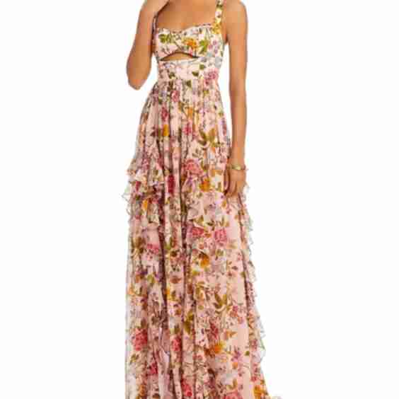Xiomara Gown