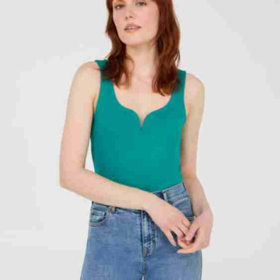 Sweetheart Neckline Ribbed Tank Top