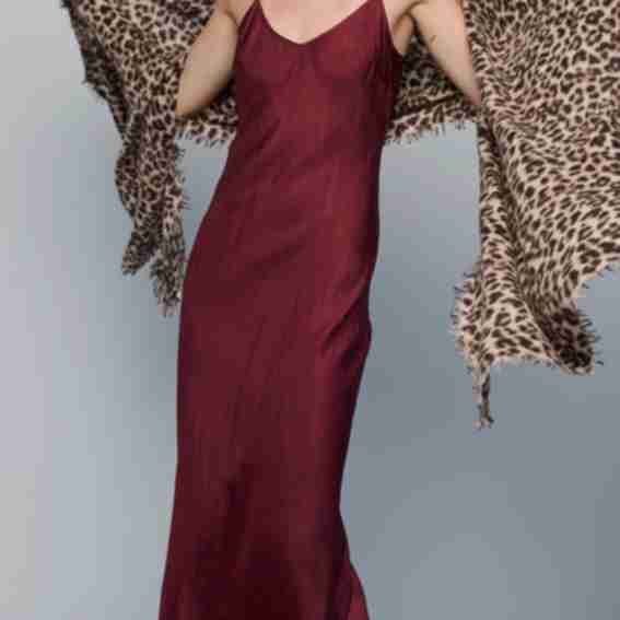 HRH CLOTHIER CORP Reviews