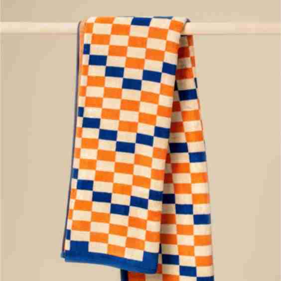 Ewe Beach Towel - Oorun