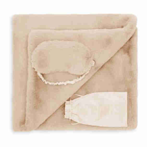 Brady Blanket Set