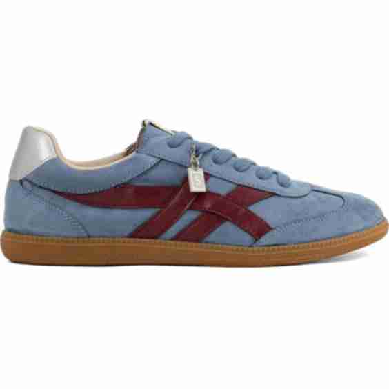 Sasha Sneaker 