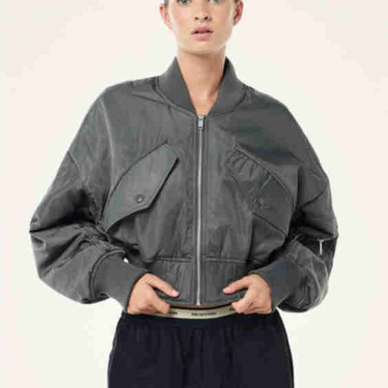 Captivate Bomber