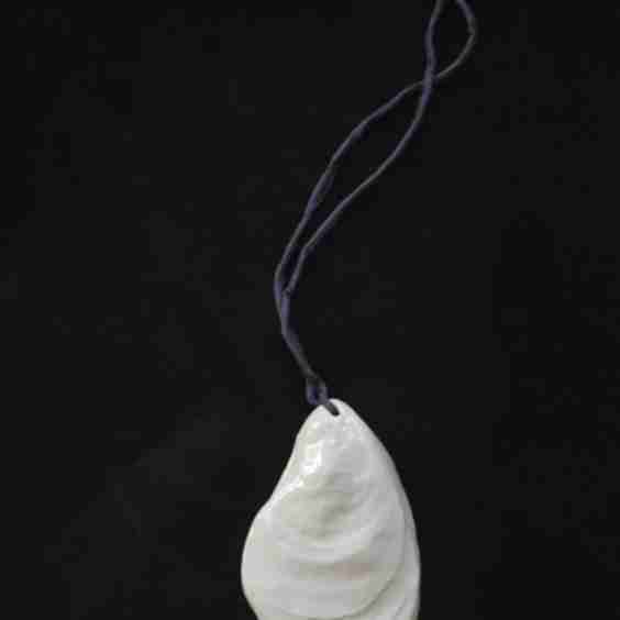Oyster Amulet .05 Pendant