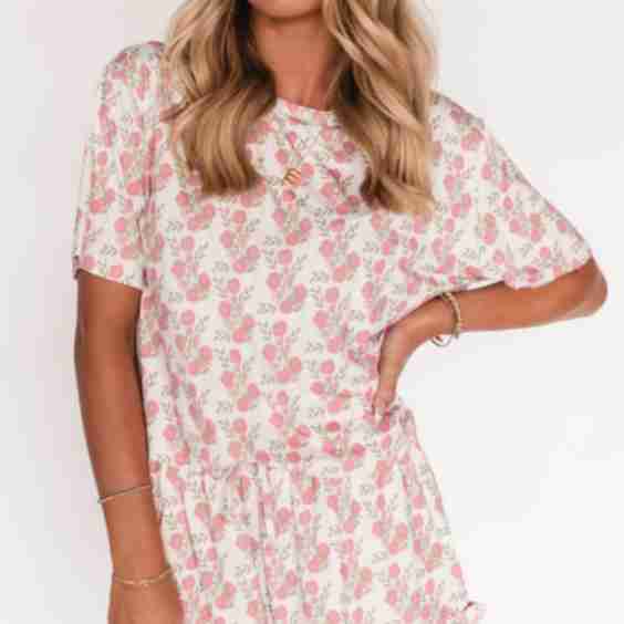 Womens Ruffle Short Set In Pink Floral