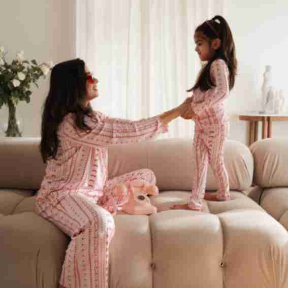 Sunday Littles Reviews