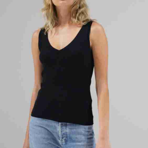 Ribbed V Slim Tank