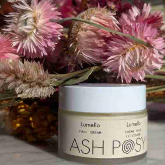 Ash Posy Reviews
