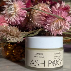 Ash Posy