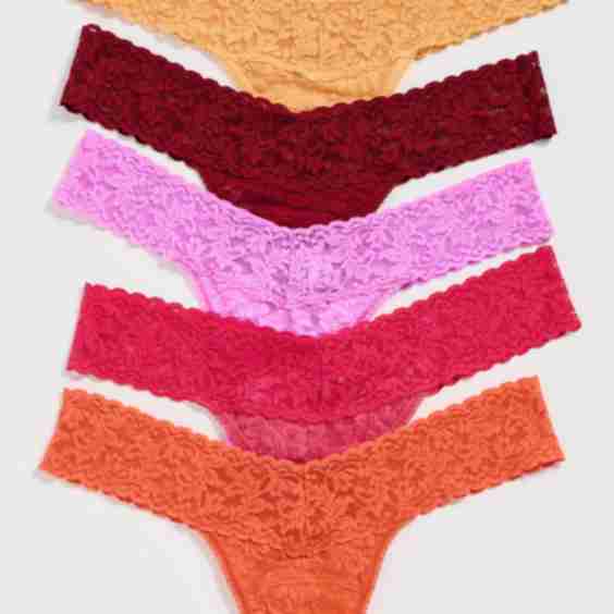 Signature Lace Low Rise Thongs Set of 5 