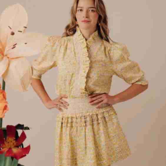 Zuri Top in Mrs Stoneley Yellow