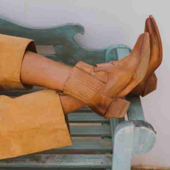 Frye Reviews