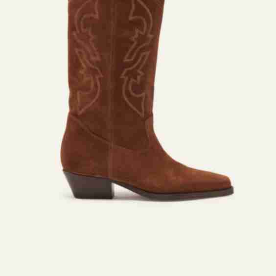 Claurys Boots