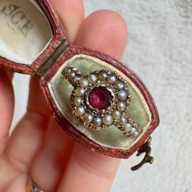 Pretty Antiquerings and Things