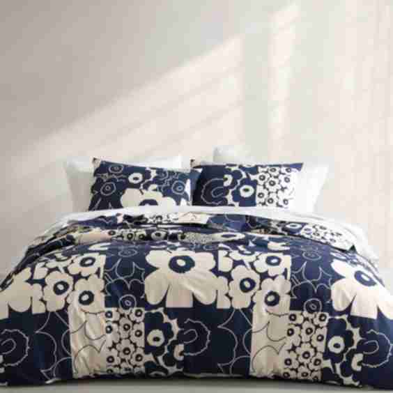 Unikko Kollaasi F/Q Duvet Cover and Sham Set