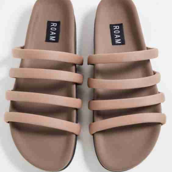 Quatrro Slides