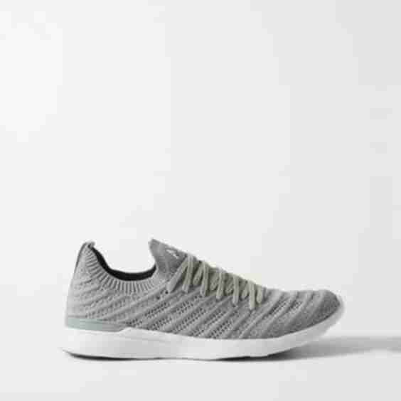 Techloom Wave Mesh Sneakers