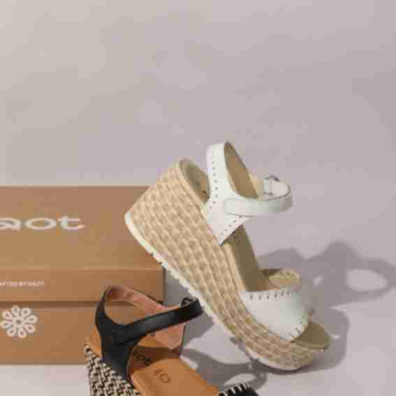 Naot Footwear Reviews