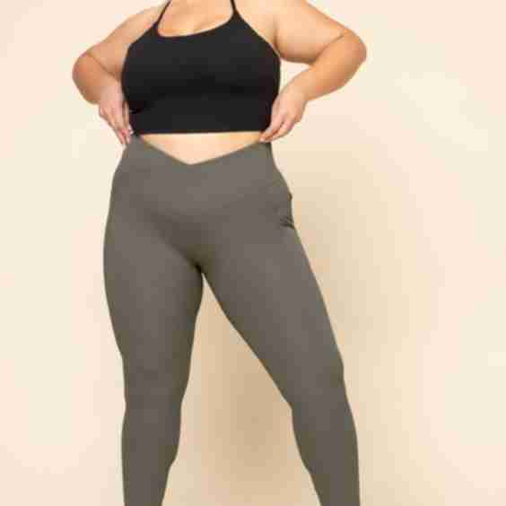 Crisscross Hourglass Faux Leather Leggings With Pockets