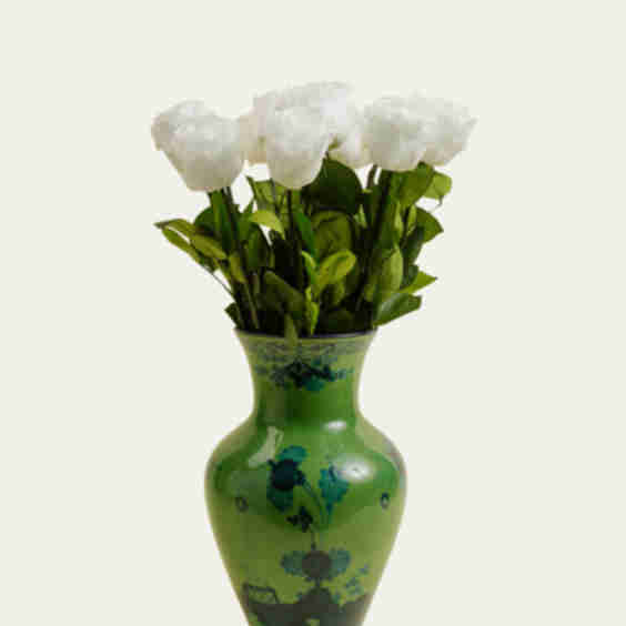 Venus Et Fleur x Ginori 1735 Eternity Roses In Ming Porcelain Vase