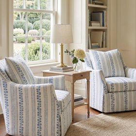Linen Rowe