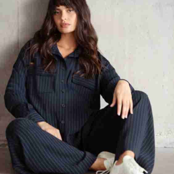 Relaxed Fit Longline Maternity Nursing Shirt