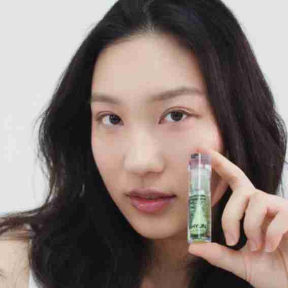 Ahyun Reviews