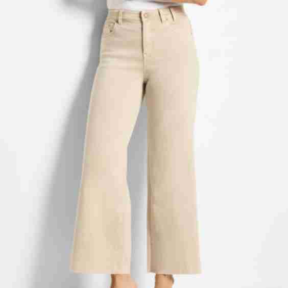28" Weekend Wide Leg Jeans