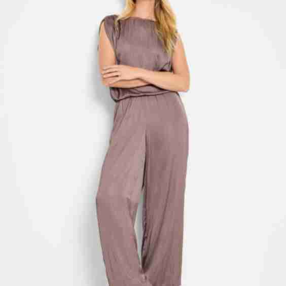Glossy Sheen Pull On Pant