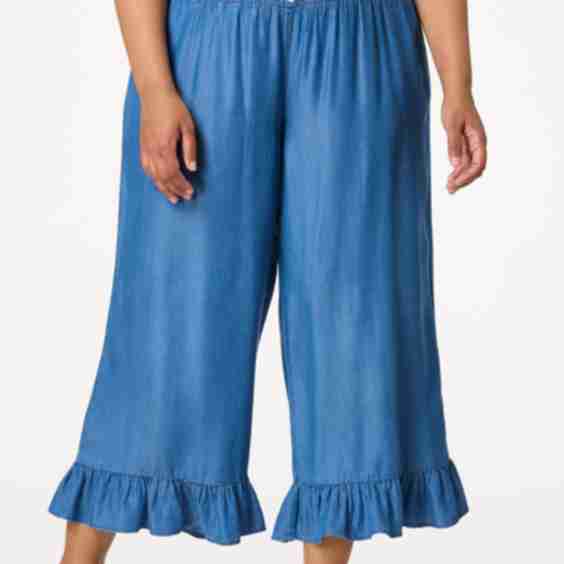 Plus Size Chambray Cropped Pants