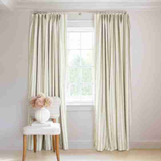 Vivienne Curtain