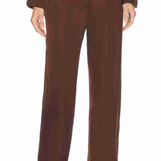 The Silky Pleated Trouser