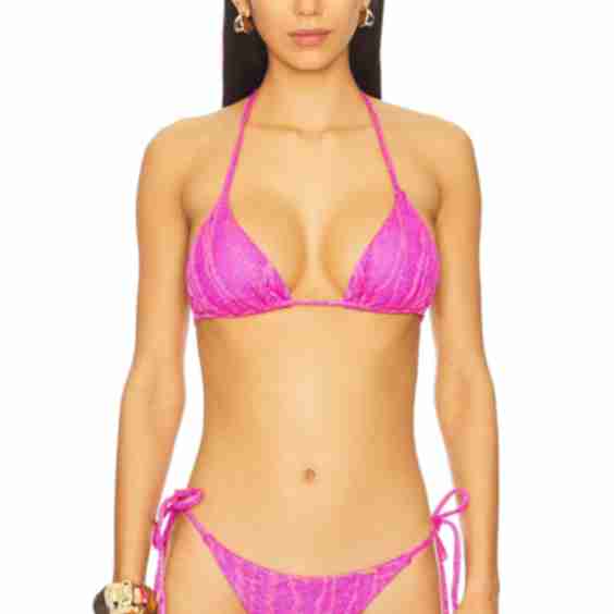 Seamless Triangle Top