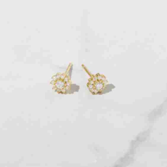Dainty Flower Studs