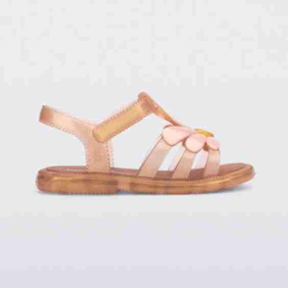  Hip Bloom Sandals