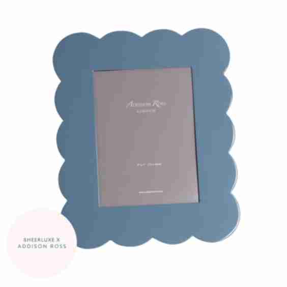 Lacquered Scallop Photo Frame 