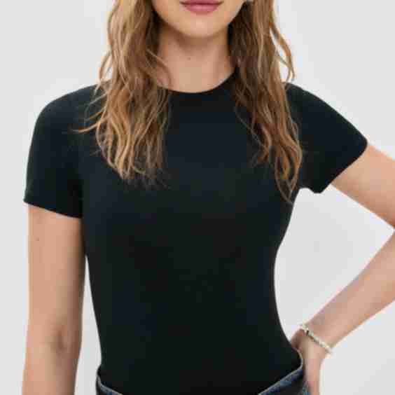 Brami Crewneck Tee