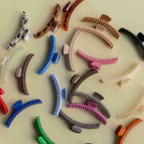 Shiny Midi Hold Everything Claw 