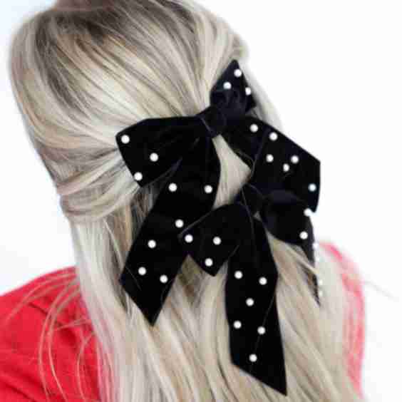 Velvet Pearls Bow