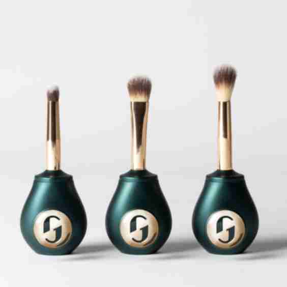 Easy On The Eyes Brush Collection