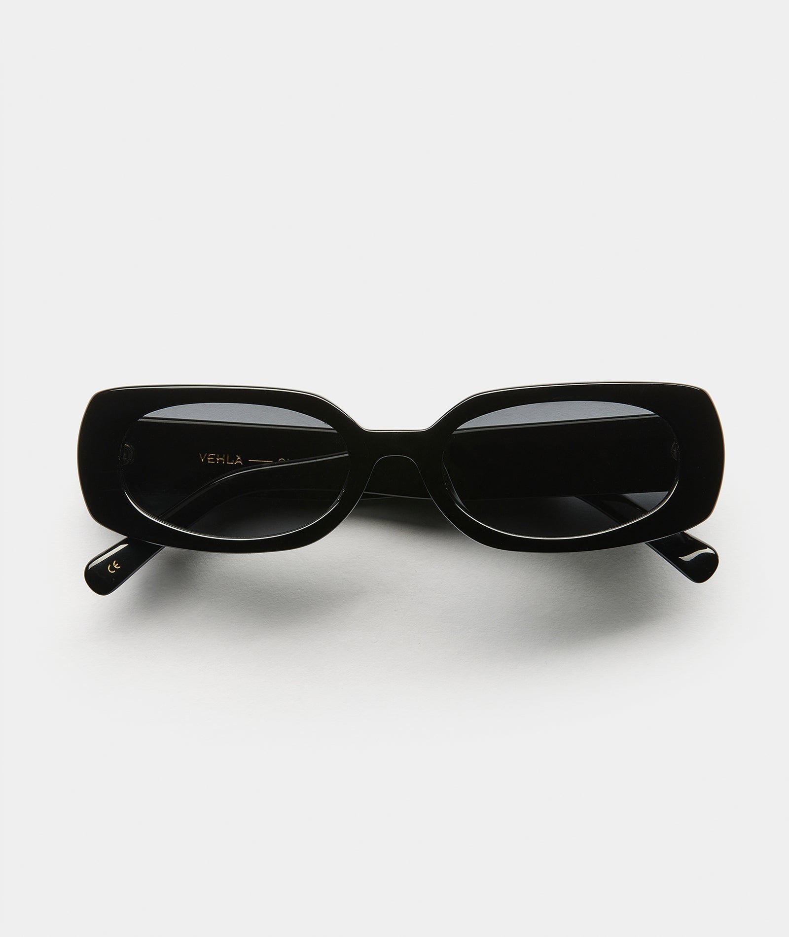 VEHLA Black Rectangular Sunglasses with Branded Case display picture 3