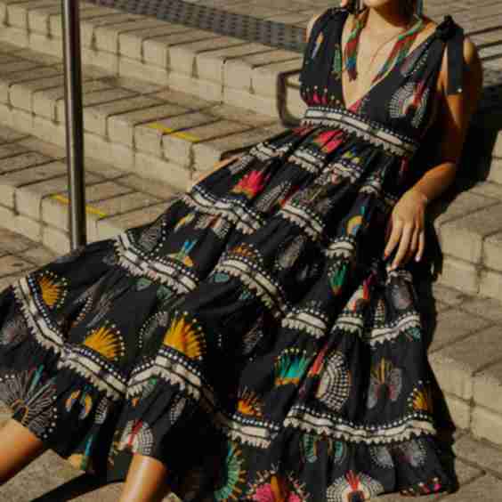 Black Wonderful Headdress V Neck Midi Dress
