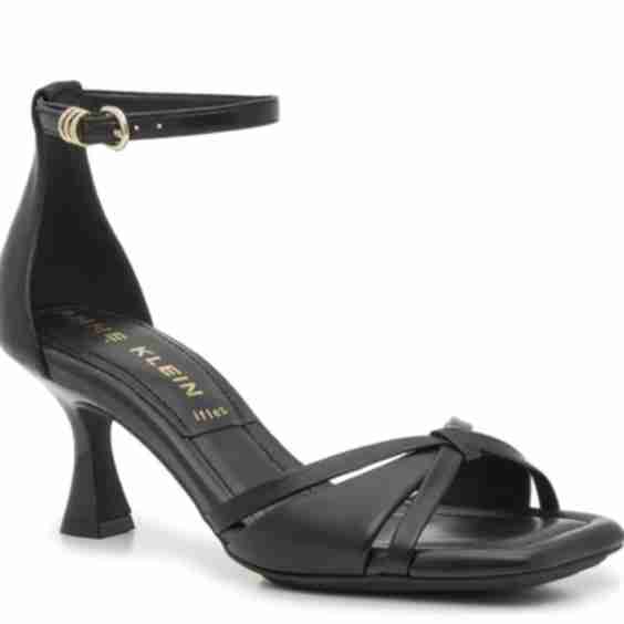 Jaqueline Sandal