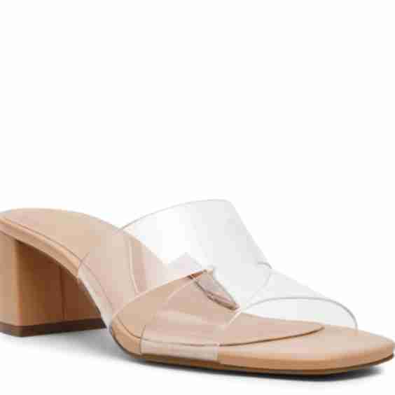 Kamryn Sandal