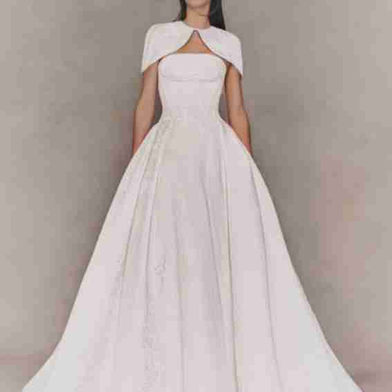 Pronovias Reviews