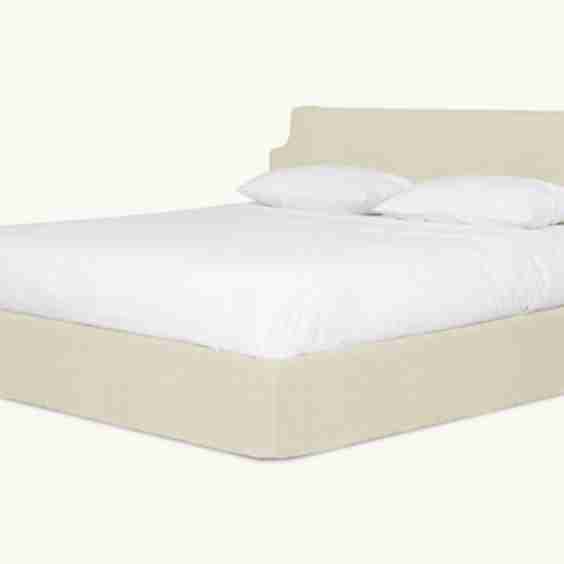 Amelia Bed