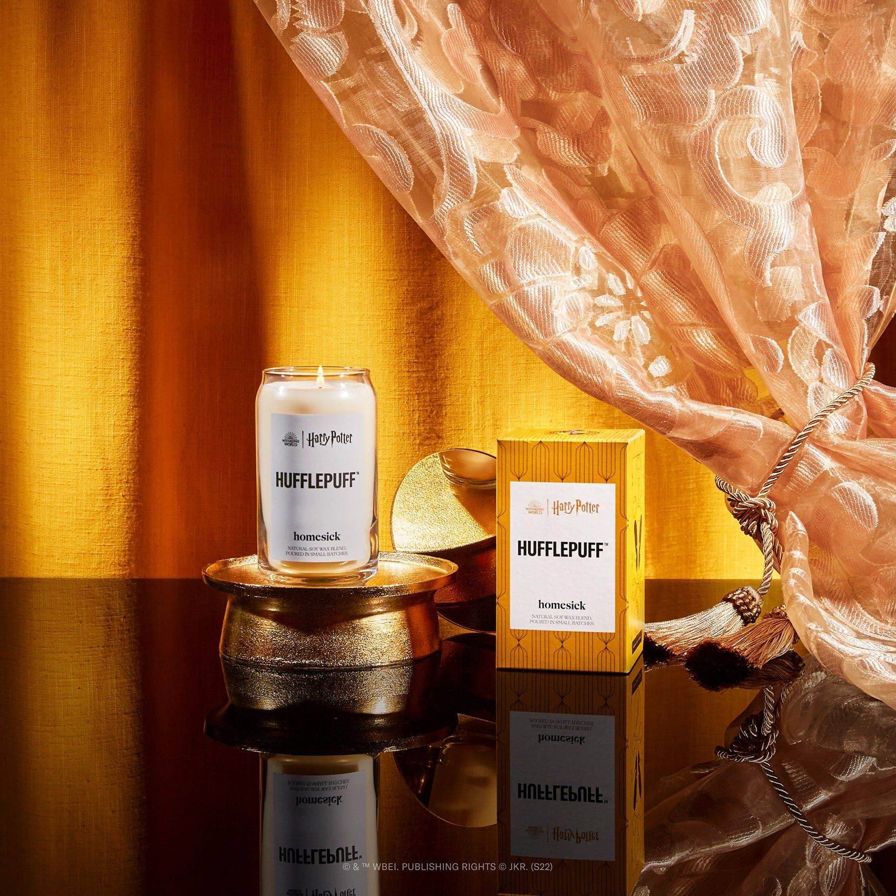 Harry Potter Hufflepuff Candle - Thumbnail 3