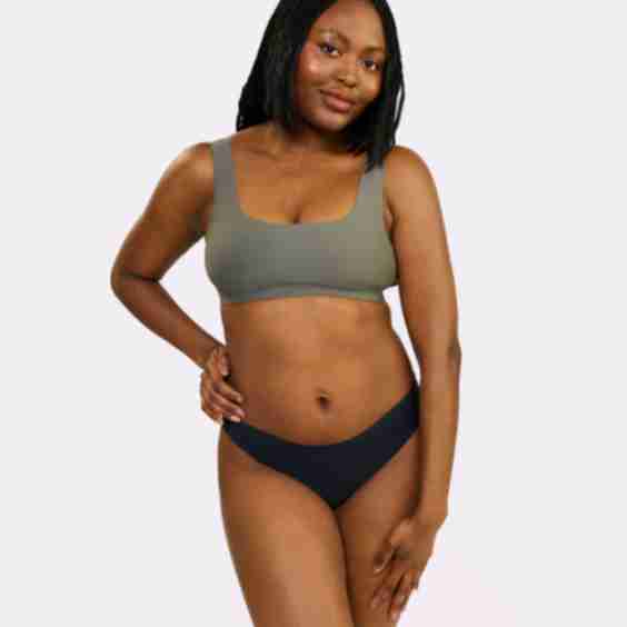 Seamless Universal Invisible Thong