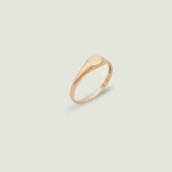 Classic Signet Ring
