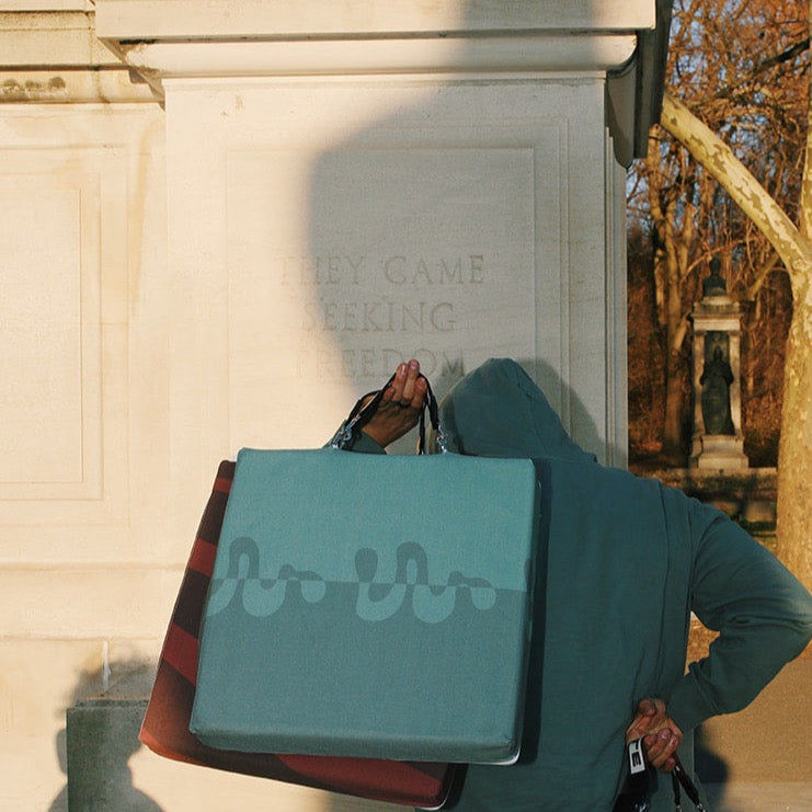 Seafoam Squiggle Hot Seat - Thumbnail 5